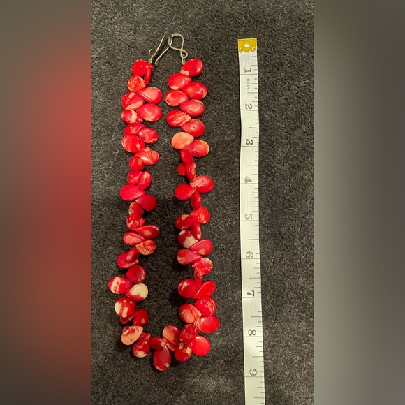 17” RED TURQUOISE TEARDROP HAND BEADED NECKLACE - STERLING SILVER HOOK CLASP - Picture 2 of 2